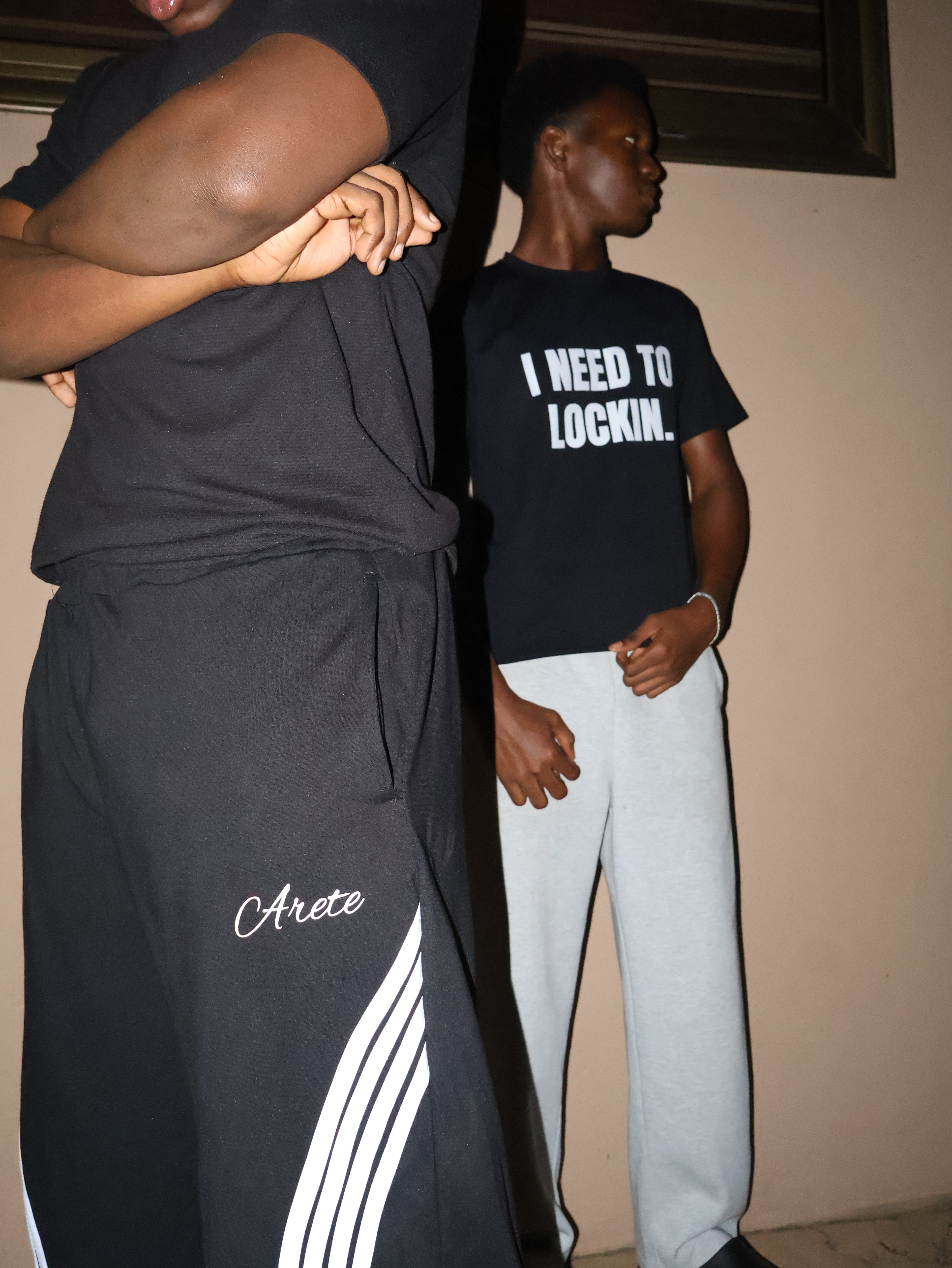 REMINDER TEE {BLACK}